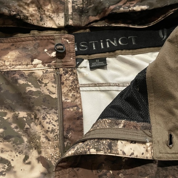 Cabelas O2 Octane Camo - Picture 2 of 4